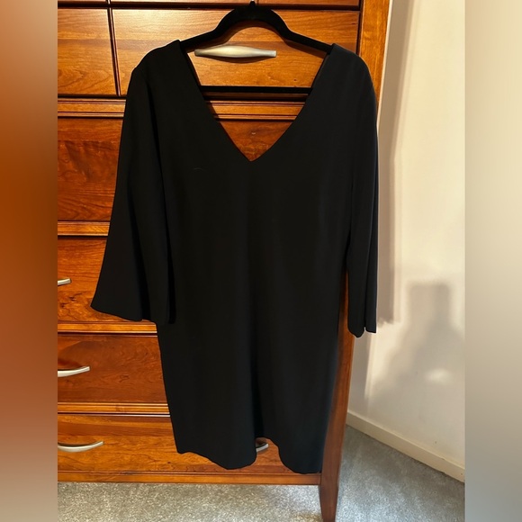 Trina Turk Dresses & Skirts - Trina Turk Malbec Dress in Black. NWT. XL.